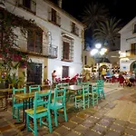 Banus - Front