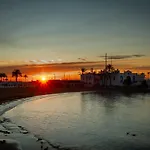 Banus - Front