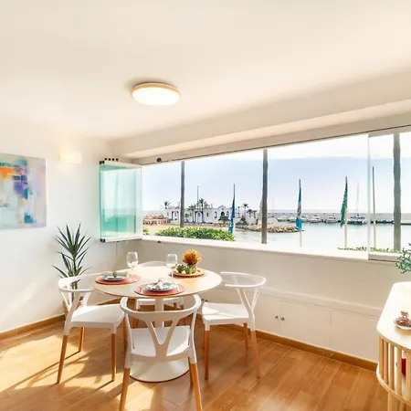 Banus - Beachfront - Prime Location - Bright 1br - 1ba - Frontline - Panoramic Mediterranean Views - Heart Of Center - Spectacular Sunrises & Sunsets - Perfect For Couples * Marbella