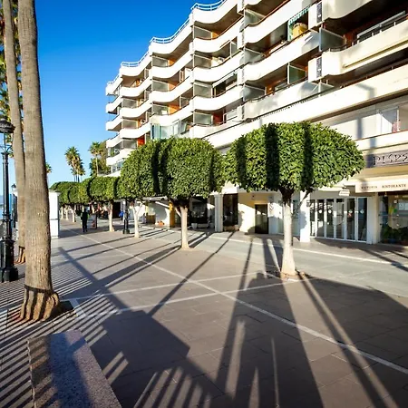 Banus - Front 公寓 *