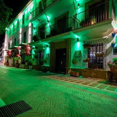 Banus - Front 公寓 *