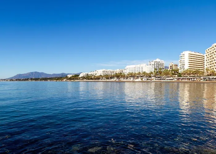Banus - Front *